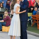 Filename=0511_-_Shooting_a_romantic_scene_with_Sutton_Foster_for__Younger__in_Bryant_Park_09.jpg
Filesize=193KiB
Dimensions=1067x1600
Date added=Oct 19, 2018 0511_-_Shooting_a_romantic_scene_with_Sutton_Foster_for__Younger__in_Bryant_Park_09.jpg